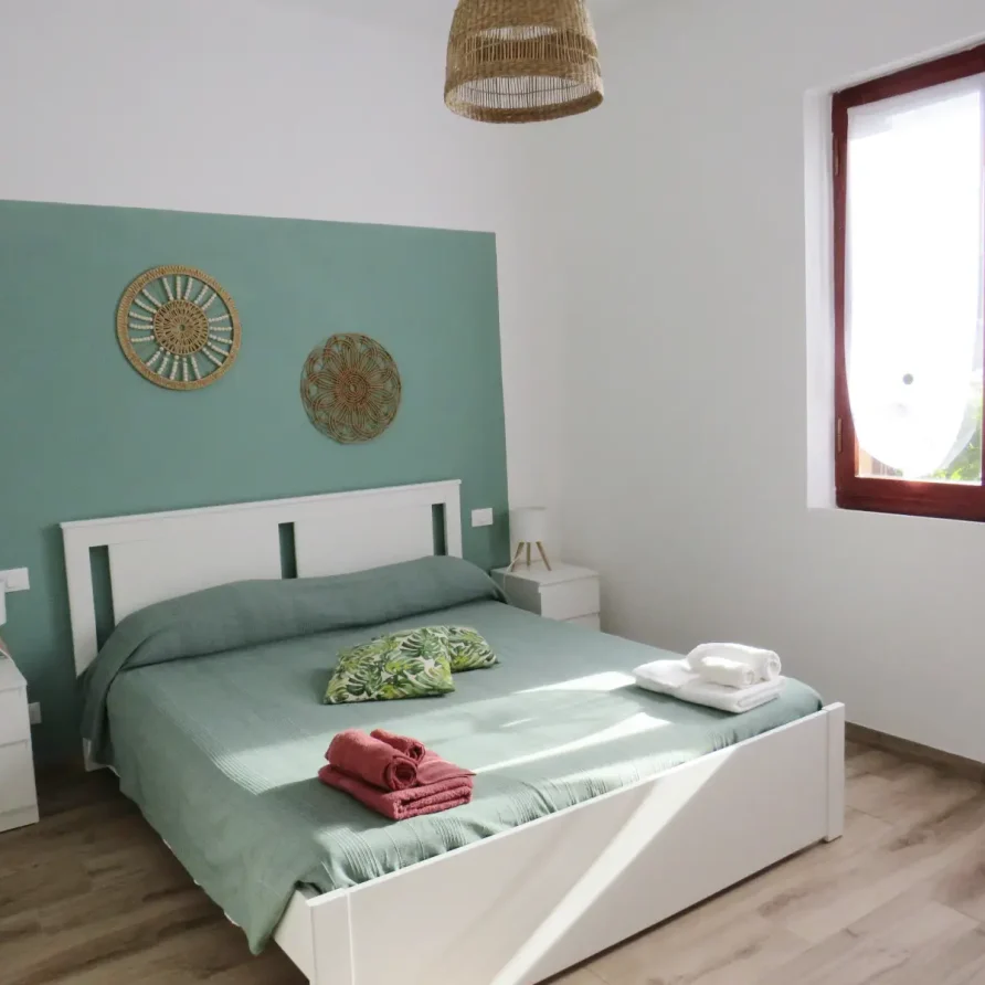 la valetta house Montemarcello liguria camera da letto 1